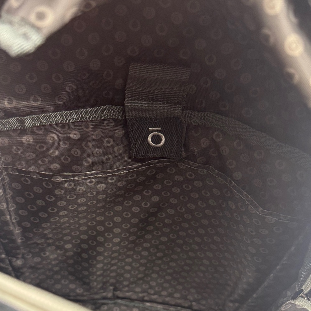 doTERRA Black and Purple Backpack TOT9375G - Picture 8 of 9